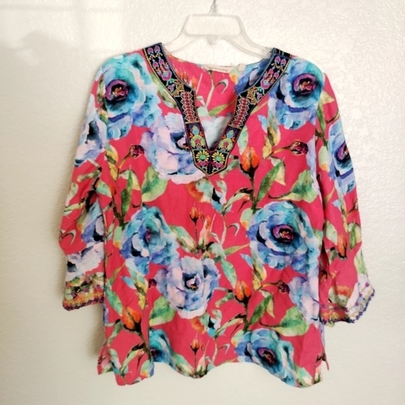 Soft Surroundings Top Linen Blend Bell Sleeves Embroidered Side Slits Chic sz LP - Picture 1 of 7